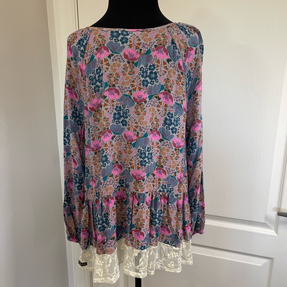 Matilda Jane women’s sz L Floral Peasant Blouse Lace Trim Tassel Tie - Picture 4 of 10